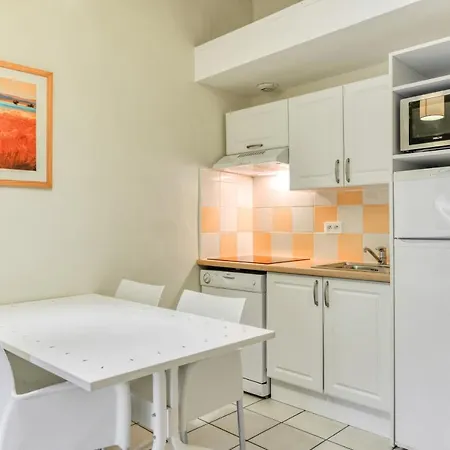 Sowell Residences Les Lauriers Roses 3*