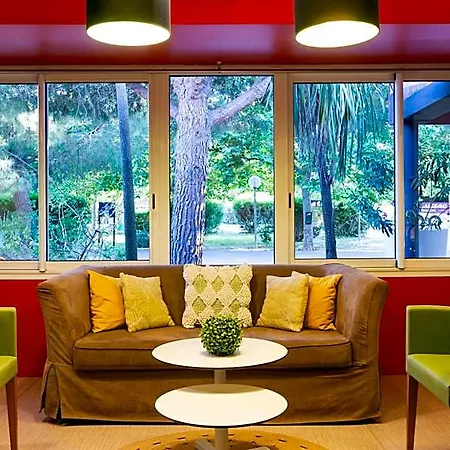 Aparthotel Sowell Residences Les Lauriers Roses 3*