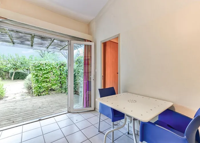 Sowell Residences Les Lauriers Roses 호텔 아그