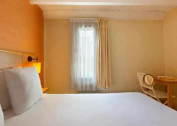 호텔 Sowell Residences Les Lauriers Roses 3*